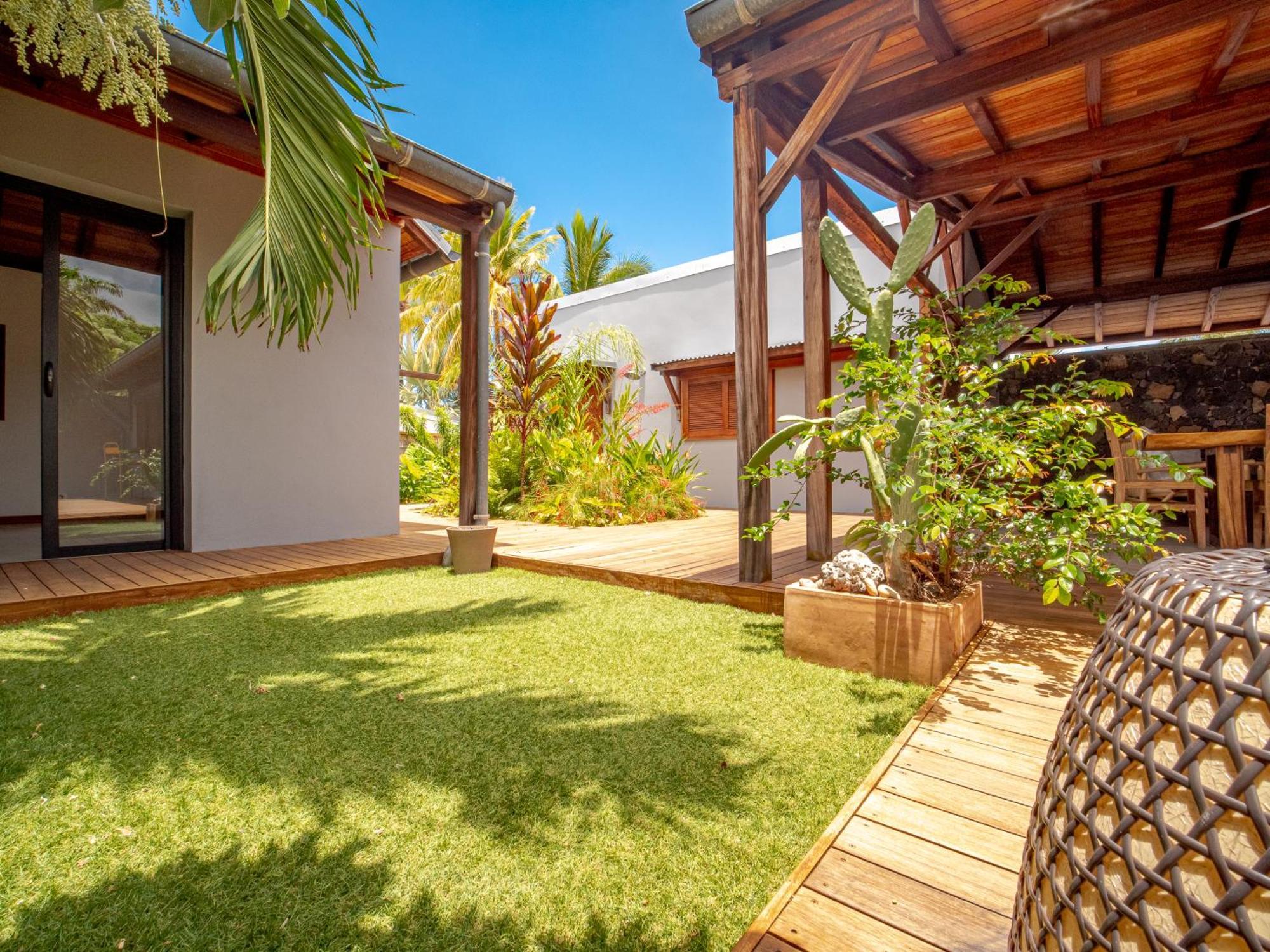 La Kaz Veloutier - Villa 4 Chambres Avec Piscine 拉萨尔勒班 外观 照片